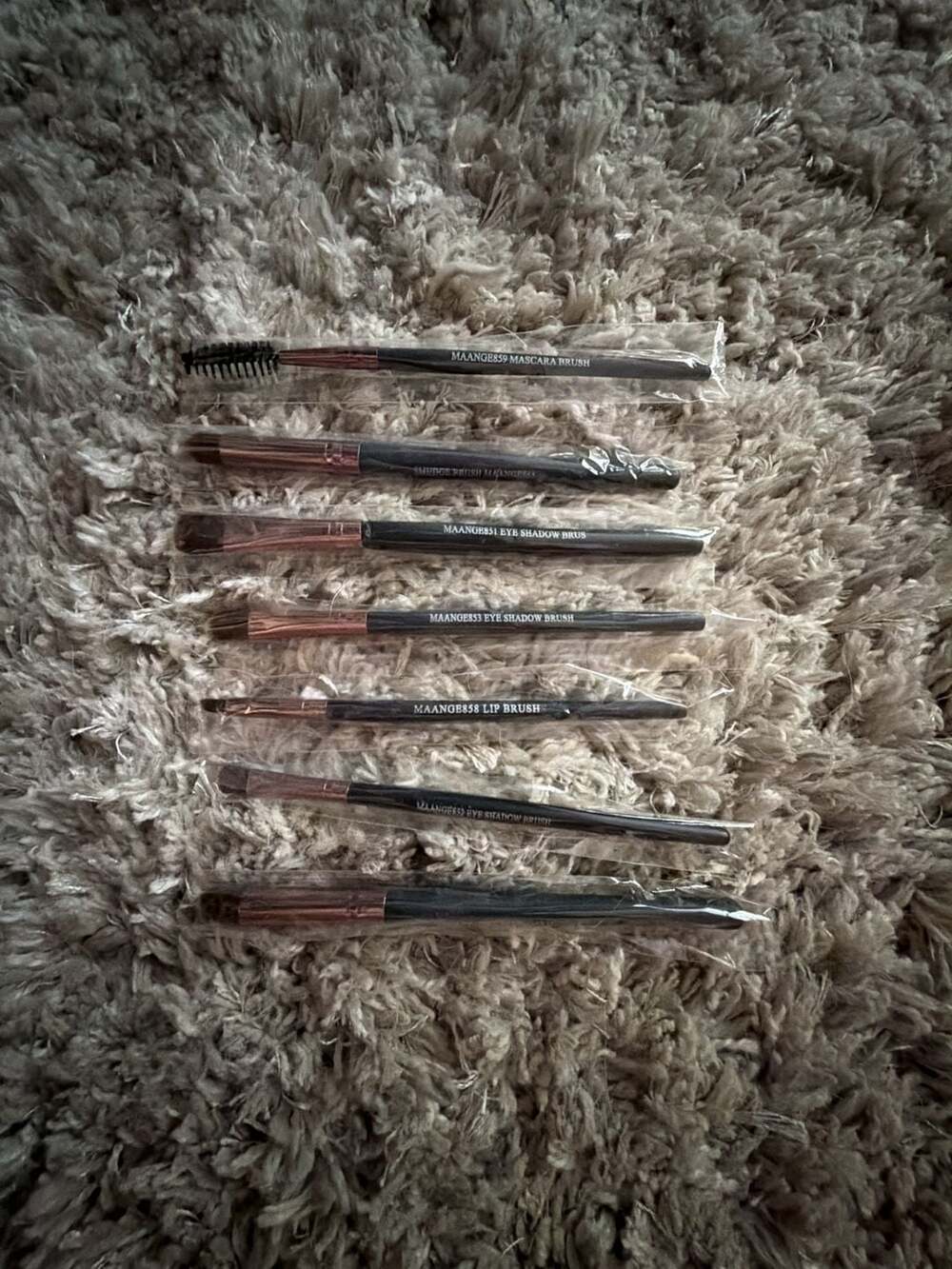 Maange 7-Piece Professional Makeup Brush Set